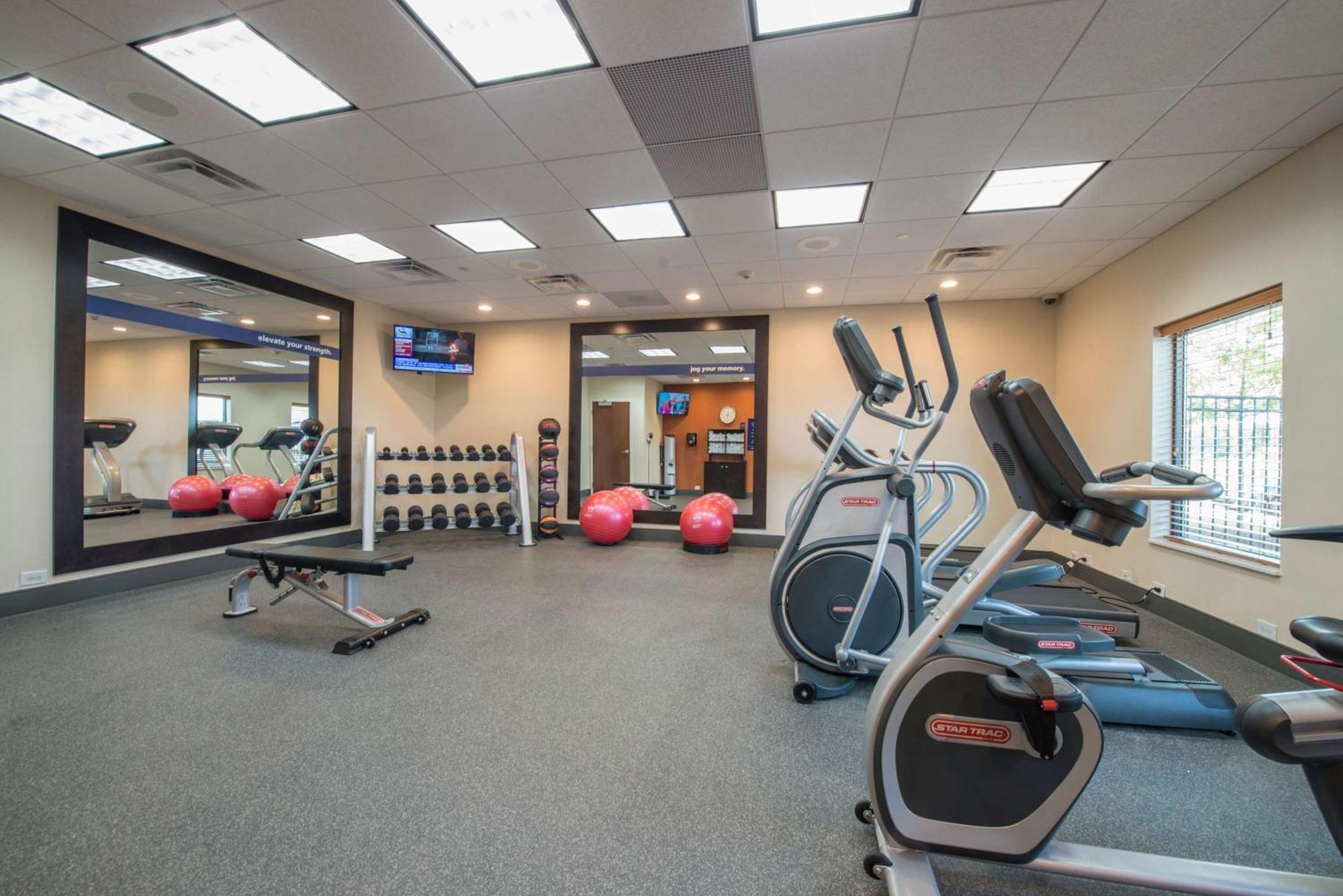 Hampton Inn Waynesboro Buitenkant foto